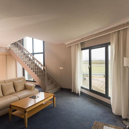 Hotel Le Paddock Magny-Cours Luaran gambar