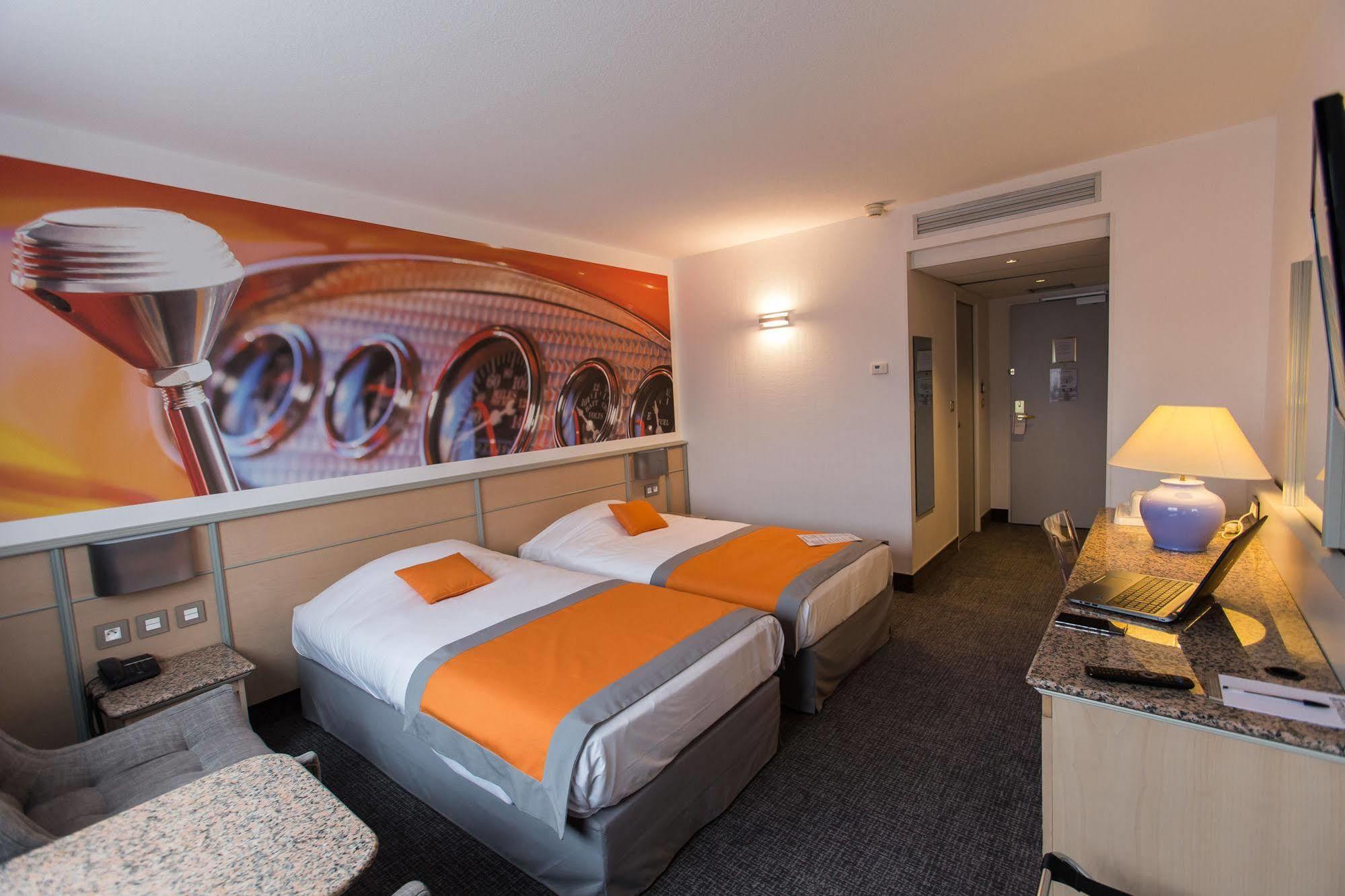 Hotel Le Paddock Magny-Cours Luaran gambar
